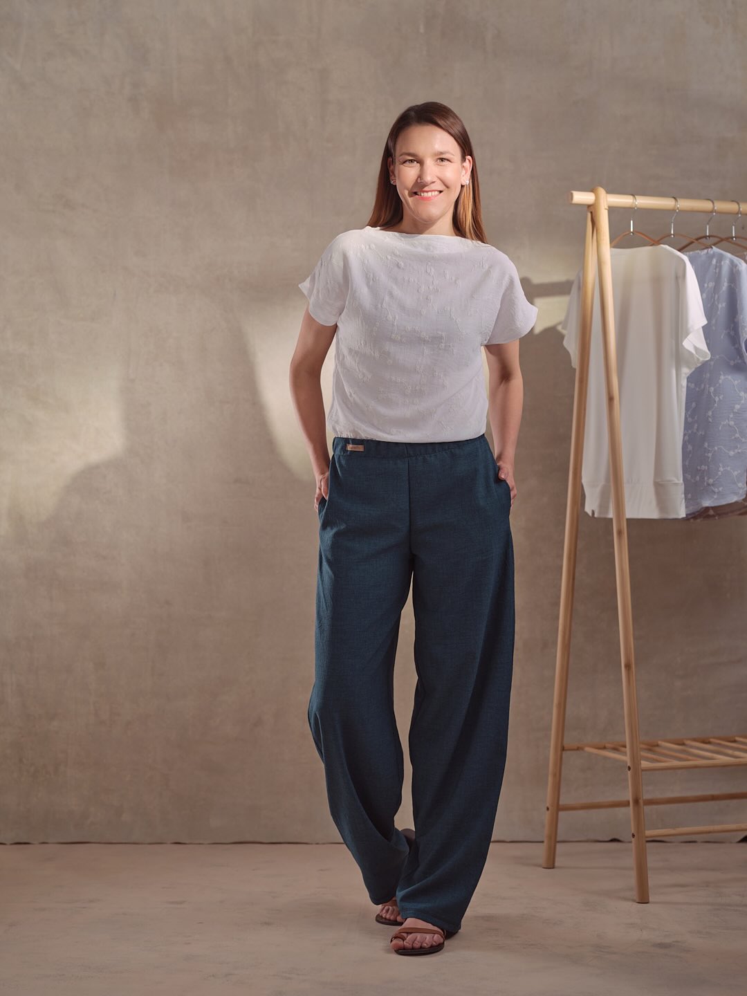 Kalhoty Waikiki❤️
A stále můžete využít slevu -10 % s kódem JARO10 (neplatí na zboží ve slevě) 
✔️na e-shopu najdete dvě délky kalhot 
✔️kratší délku doporučujeme na výšku 160 - 165 cm.

➡️https://www.carriboom.cz/shop/kalhoty-a-leginy/kalhoty-waikiki?pg=1

#carriboom #jaro10 #kalhotywaikiki