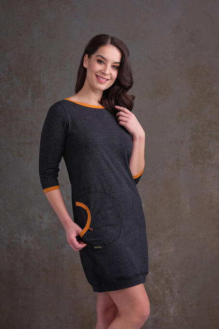 Dress Cejlon Black Jeans and Mustard