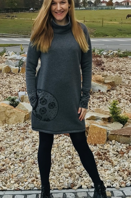 Hoodie Long Collar Gray and Dandelions Fluff