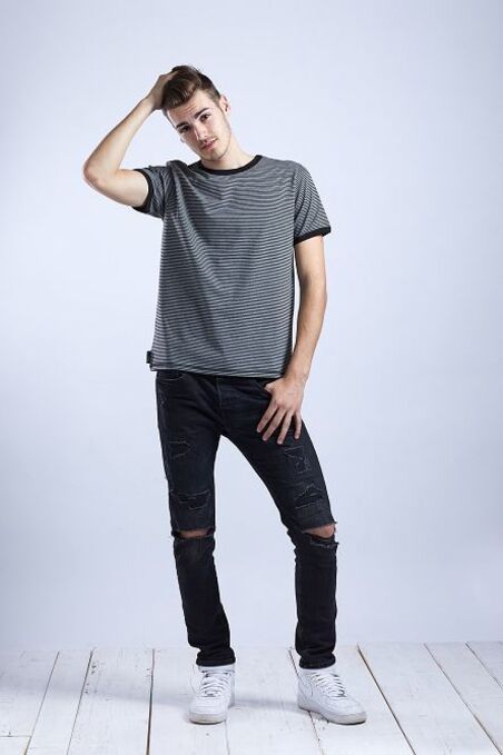Men's T-Shirt Gray/Black Stripes