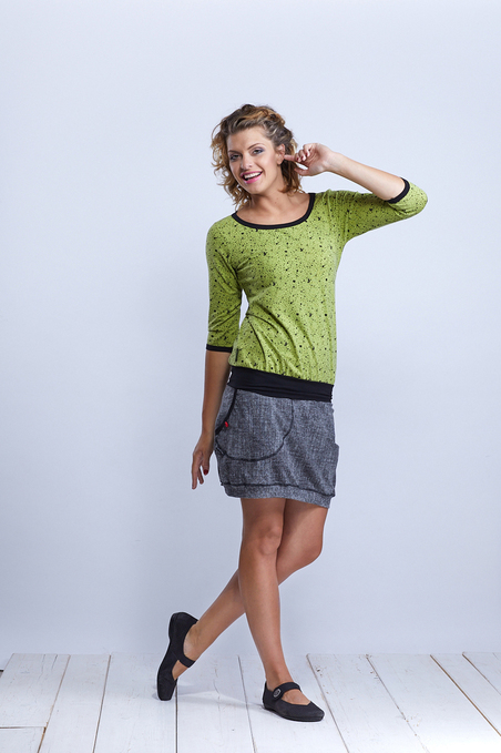 Tucked Sleeve Green and Black Spatter